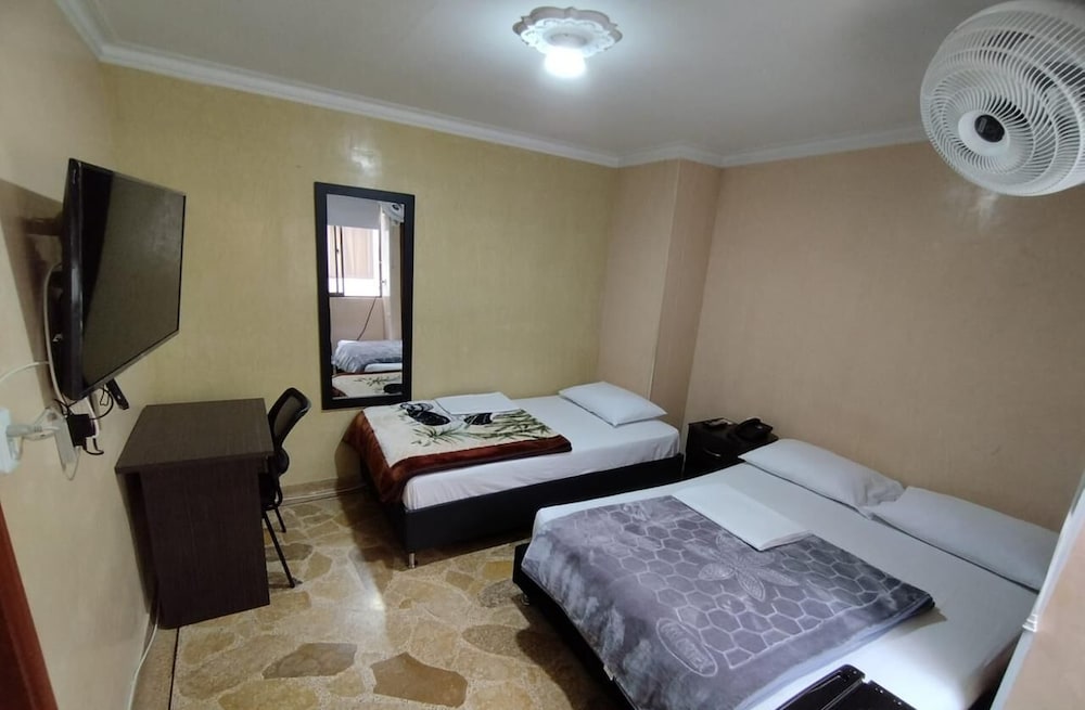 Basic Double or Twin Room photo 1
