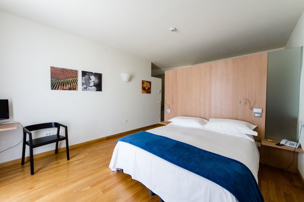 Suite, Terrace