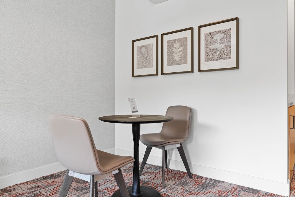 Suite, 1 Bedroom (Annex Building)