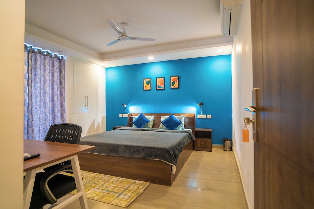 Business Room, Balcony photo 1