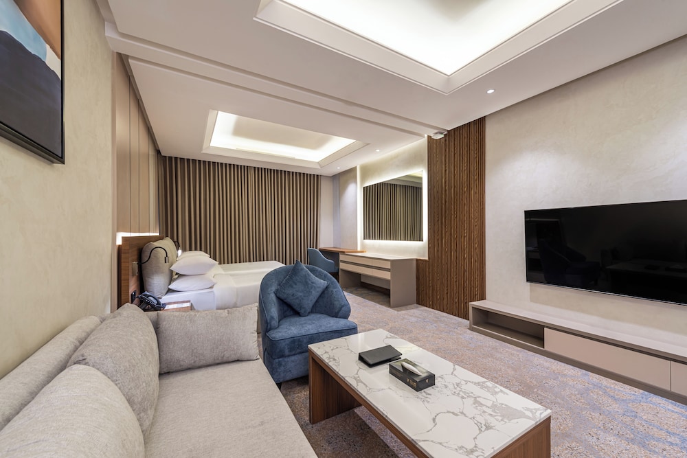 Superior Twin Room, Multiple Beds, City View
