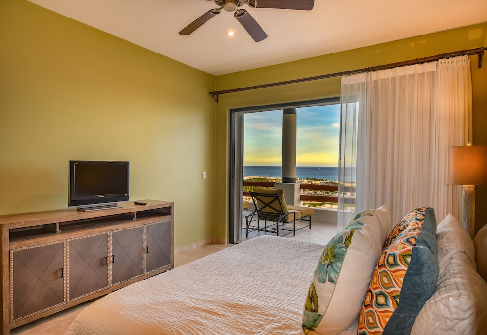 Luxury Suite, 1 Bedroom, Terrace, Ocean View