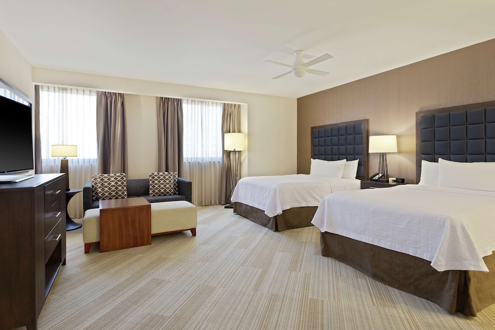 Studio, 2 Queen Beds, Accessible (Roll-in Shower) photo 2