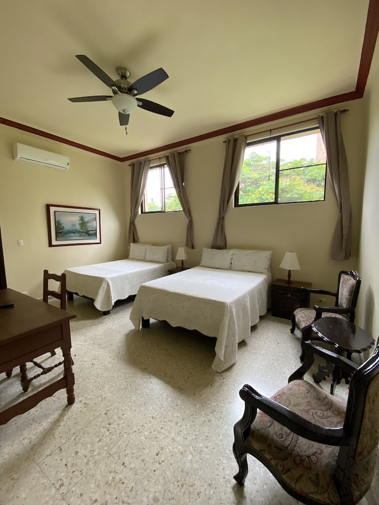Family Double Room photo 2
