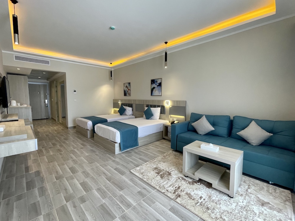 Premium Side Sea View - Photo 1