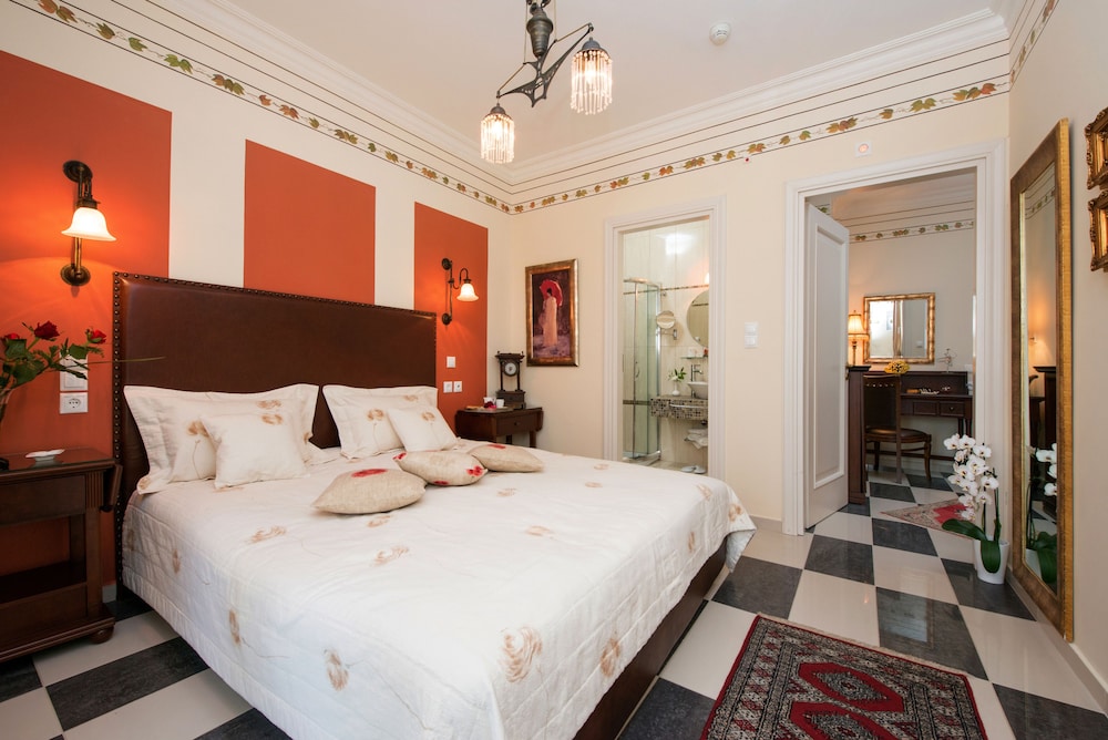 Suite, 2 Bedrooms, Partial Sea View photo 1