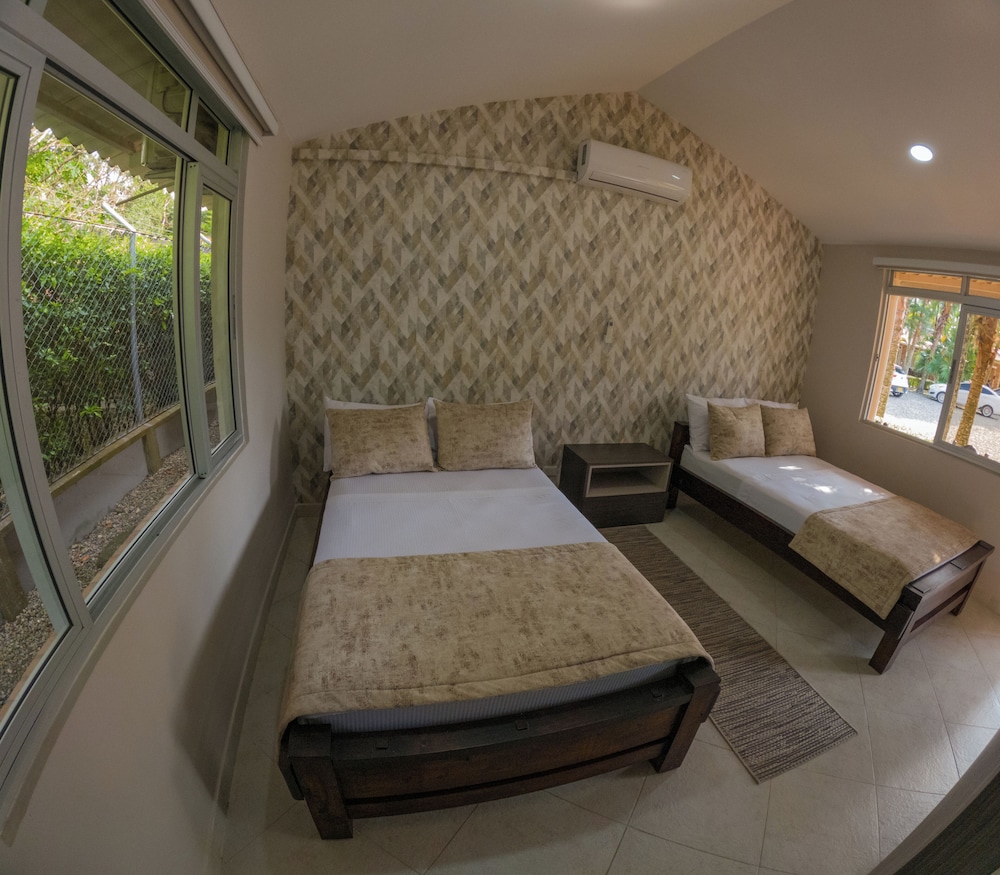 Basic Double or Twin Room photo 3