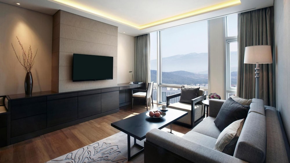 Superior Suite Family Twin Ocean photo 3