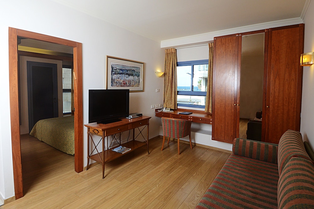 Suite, 1 Bedroom, Sea View photo 1