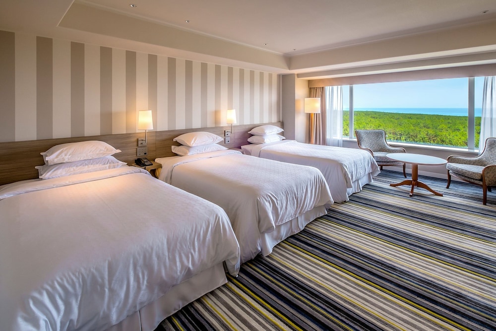 Standard Triple Room, Multiple Beds, Non Smoking, Ocean View - Photo 1