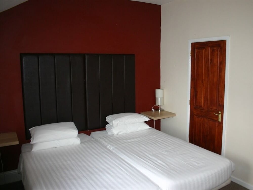 Twin Room, Ensuite photo 1