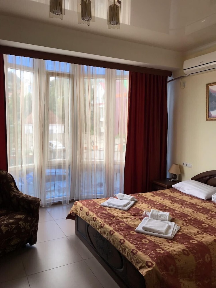 Comfort Double Room, Partial Sea View