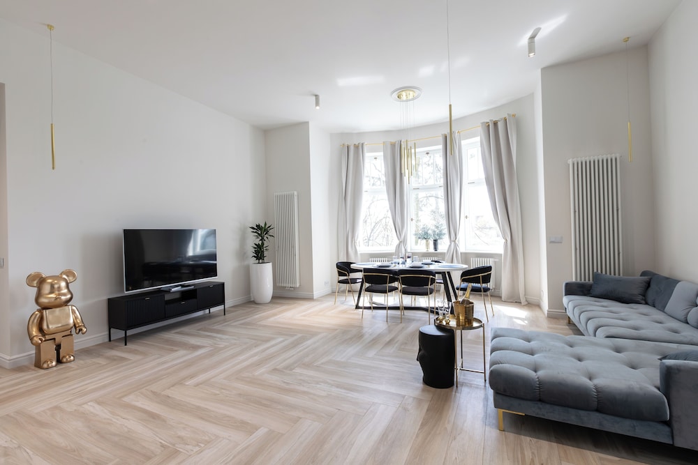 Deluxe Apartment - Photo 6