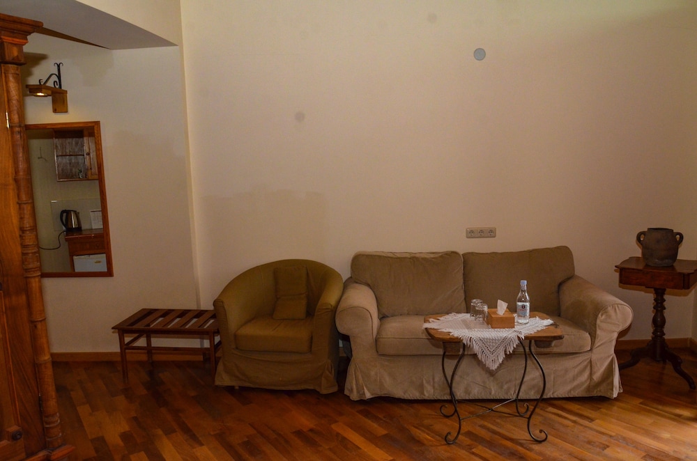 Luxury Room, 1 Bedroom, Refrigerator, Mountain View photo 2