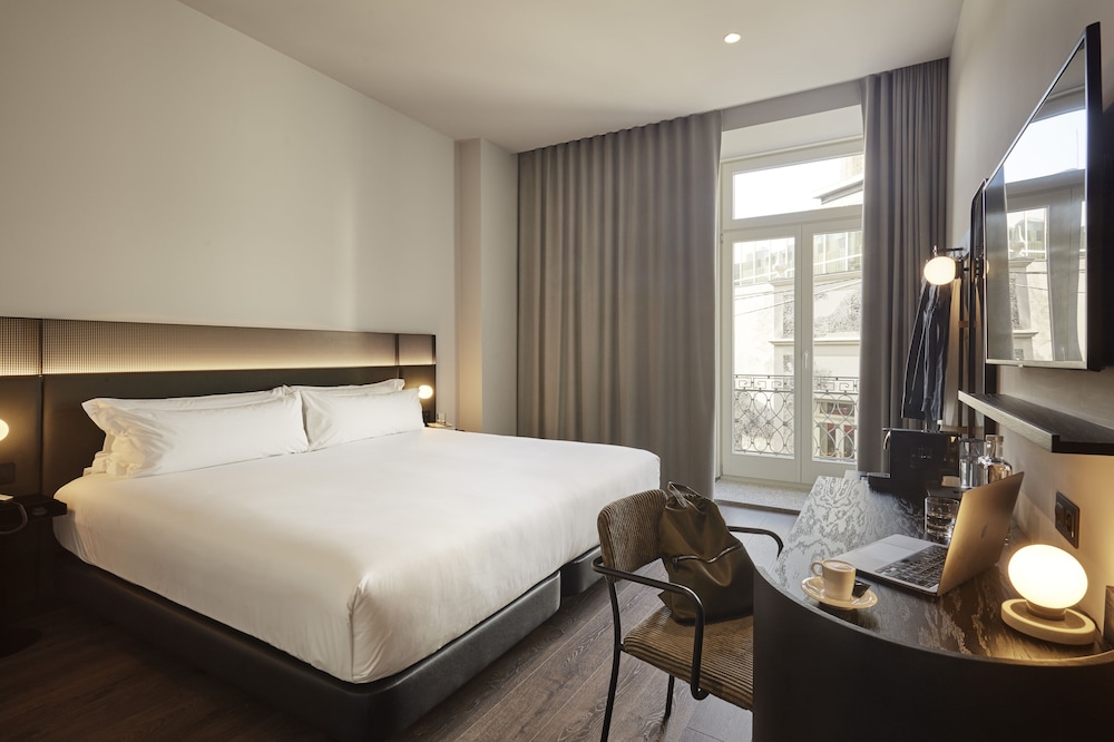 Double or Twin Room - Photo 1