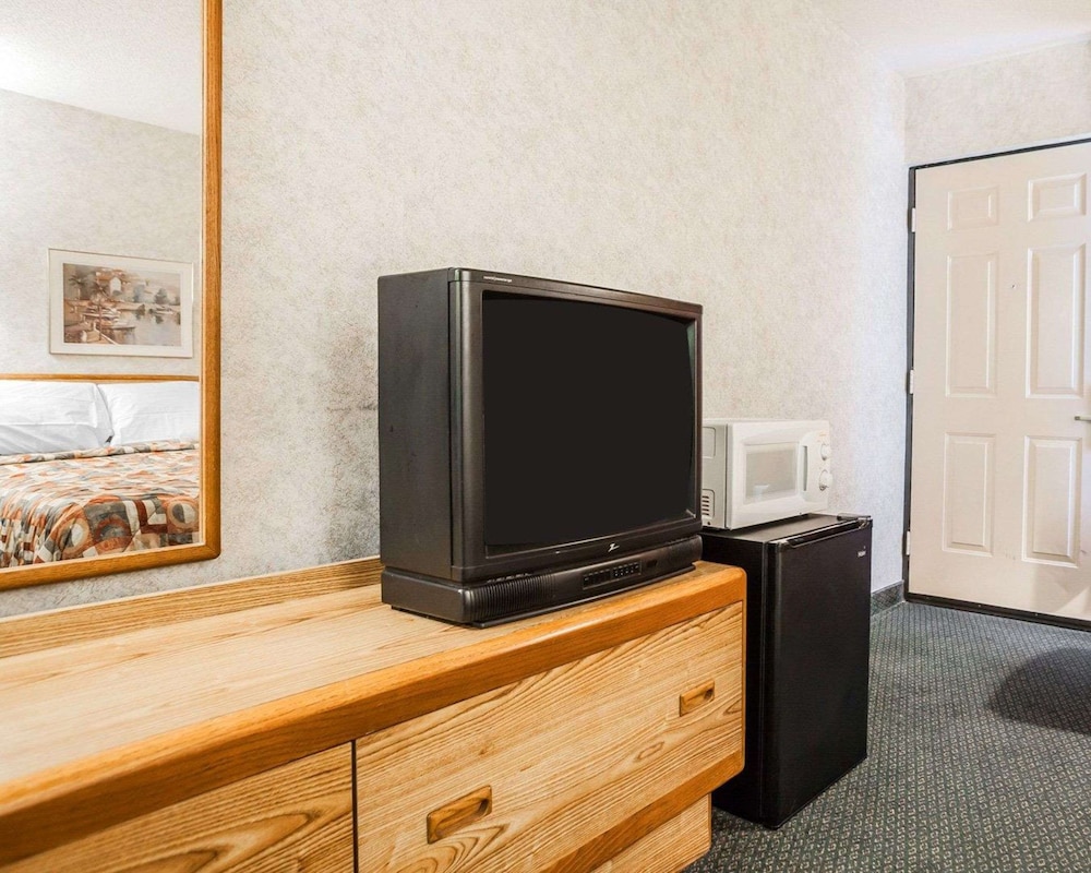Double Room, 2 Double Beds, Smoking - Photo 1