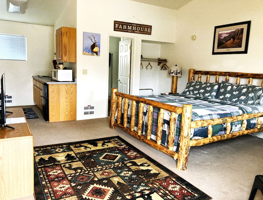 Elk Suite photo 3