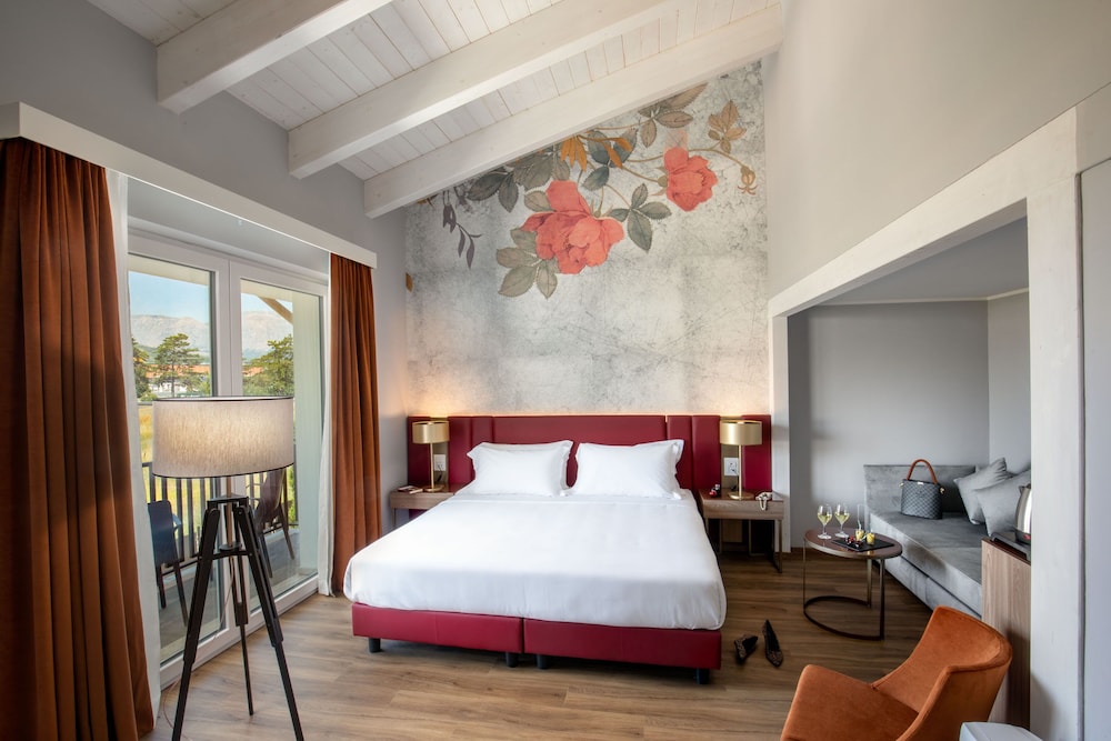 Comfort Triple Room, 1 King Bed with Sofa bed, Balcony
