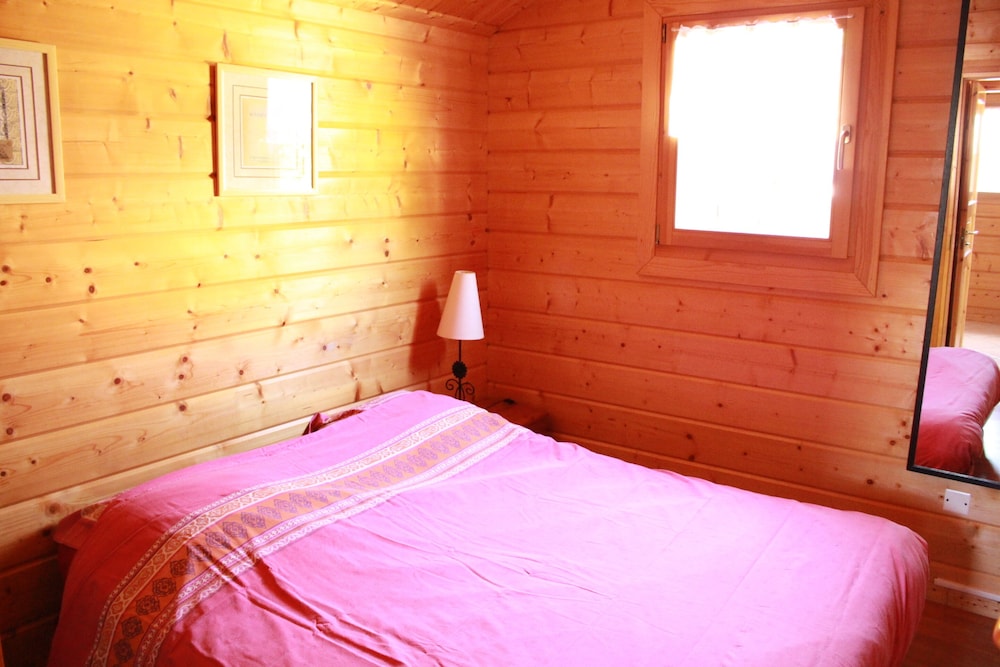 Basic Chalet