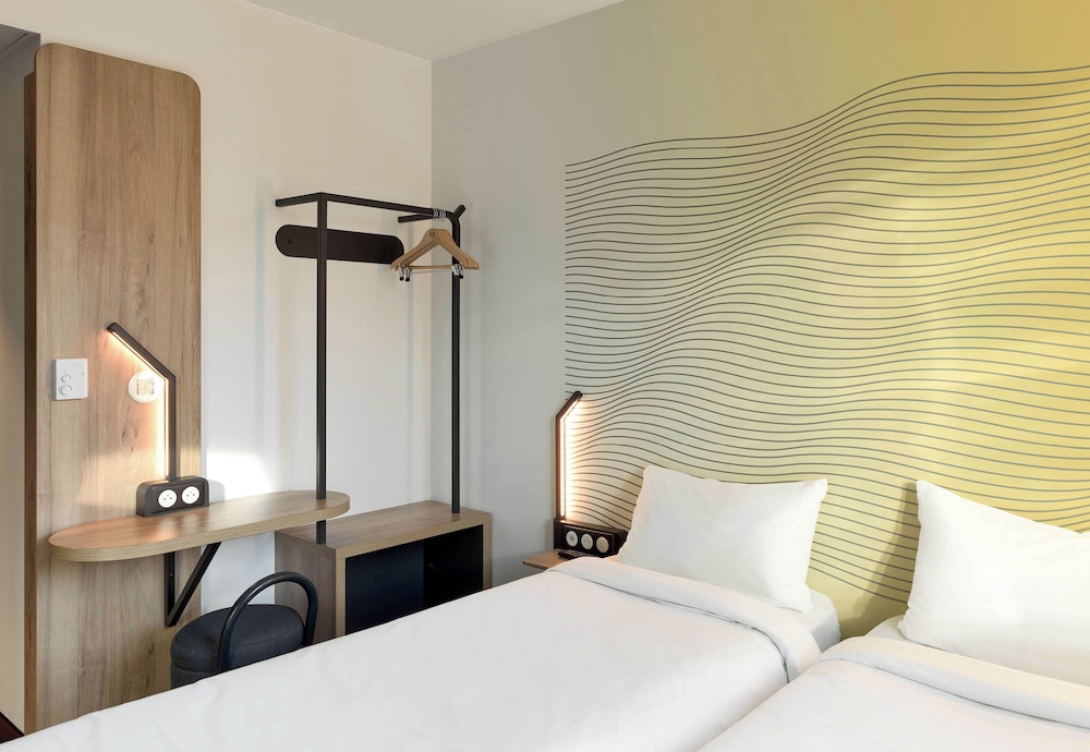 Twin Room - Photo 1