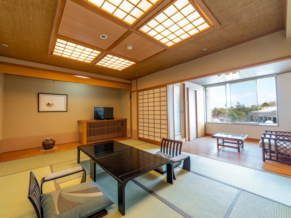 Japanese Style Room (10 Tatami Mats) Smoking - Photo 4