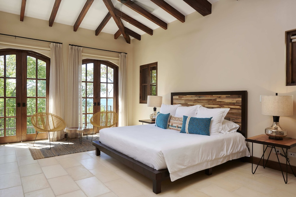 Estudio de lujo, 1 cama king, cocineta, vista al mar (23 Calle Cartagena | 1 recámara | 1 baño)