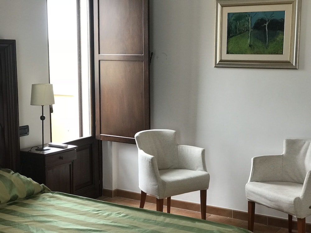Double Or Twin Room photo 1