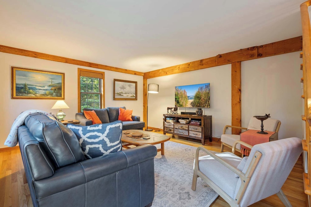 House, Multiple Beds, Patio, Garden View (The House on Cranberry)