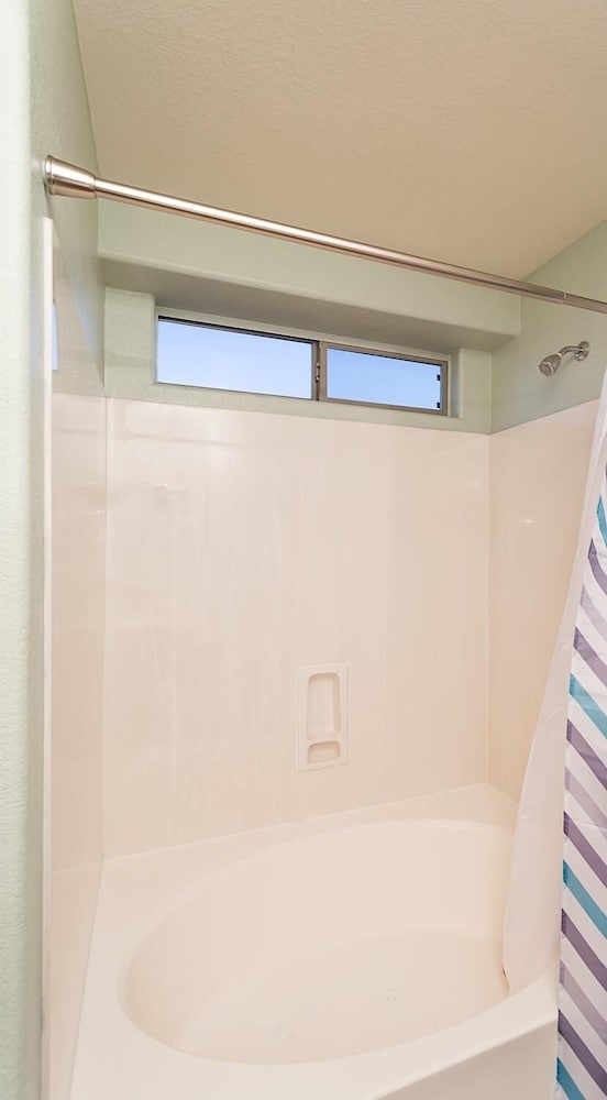 Condo, 4 Bedrooms, Pool View photo 2