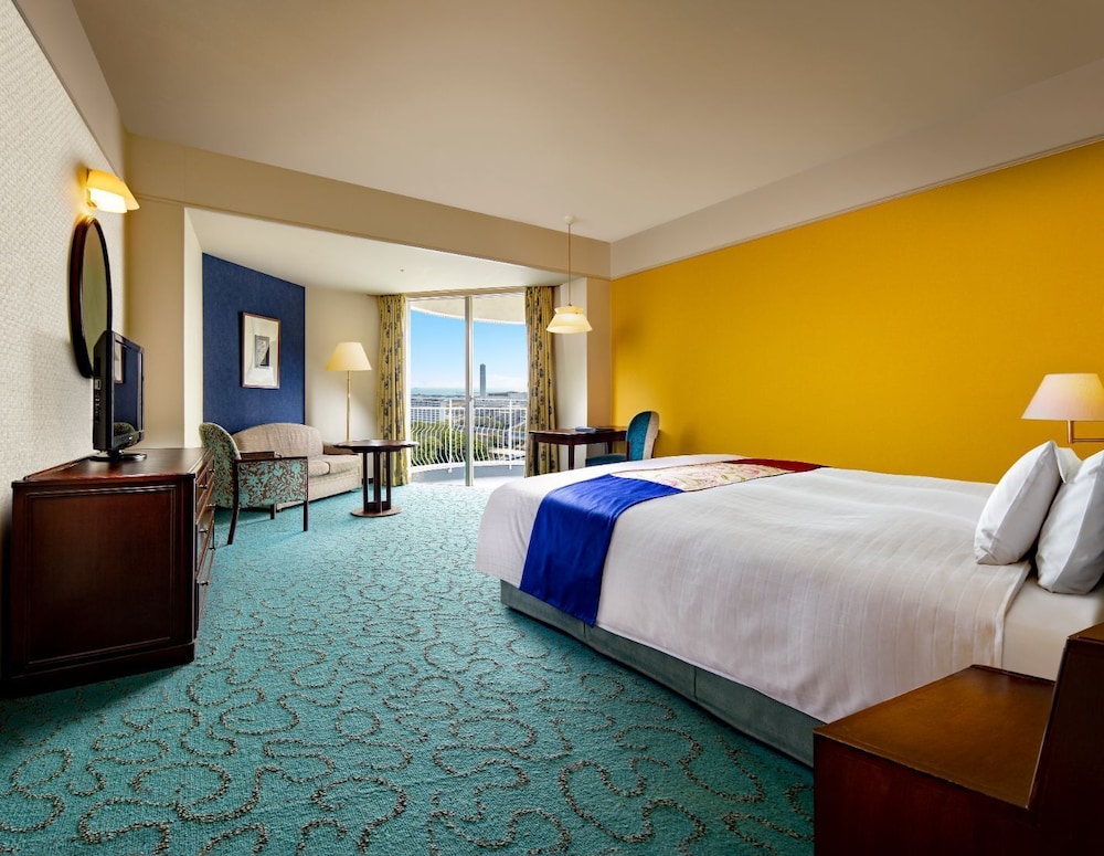Double Room, Non-Smoking (South Building, South Resort Floor) - Photo 1