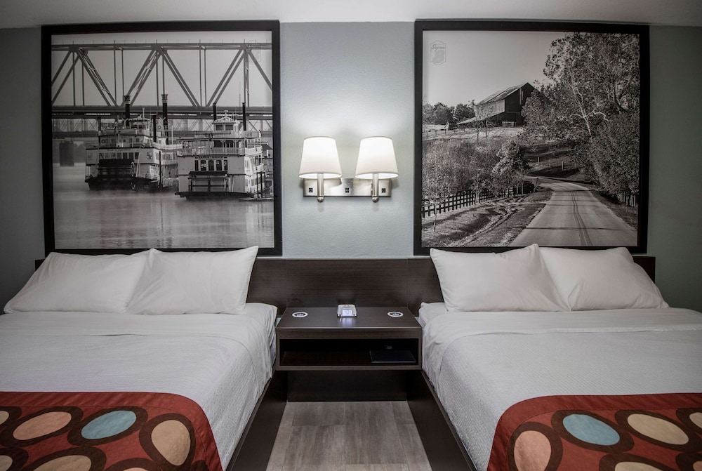 Standard Room, 2 Queen Beds - Photo 2