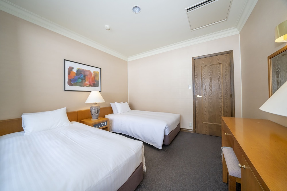 Junior Suite, Non Smoking - Photo 3