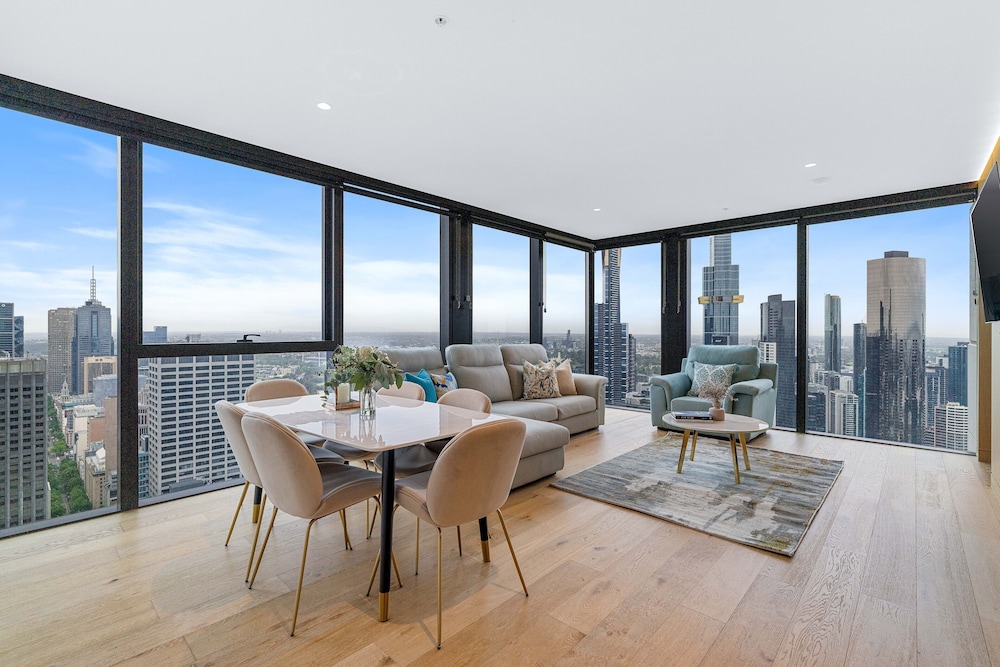 3 Bedroom 3 Bathroom City View Apartment - Photo 31