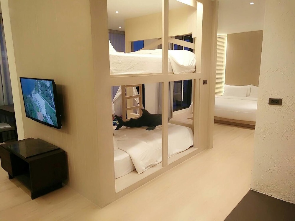 Family Seaview Corner Suite - 1 Bedroom