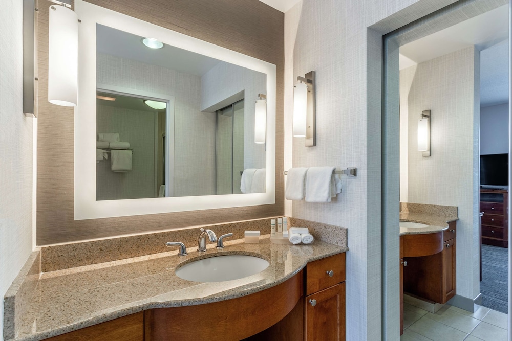 One Bedroom Suite, 2 Queen Beds - Photo 4