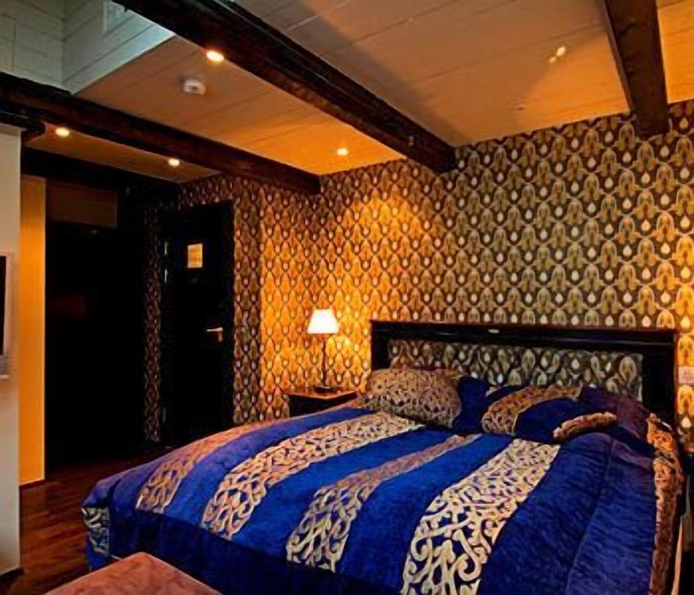 Deluxe Double Room photo 2