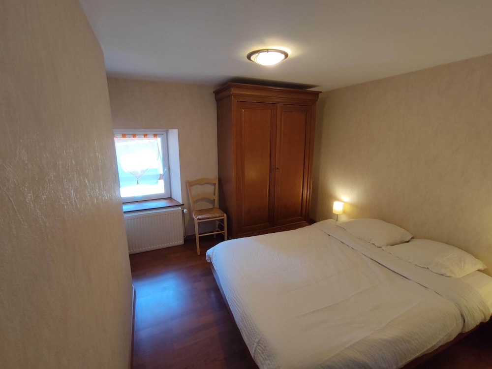 Family Chalet, Ensuite, Mountain View (Gîte dans chalet Julie)