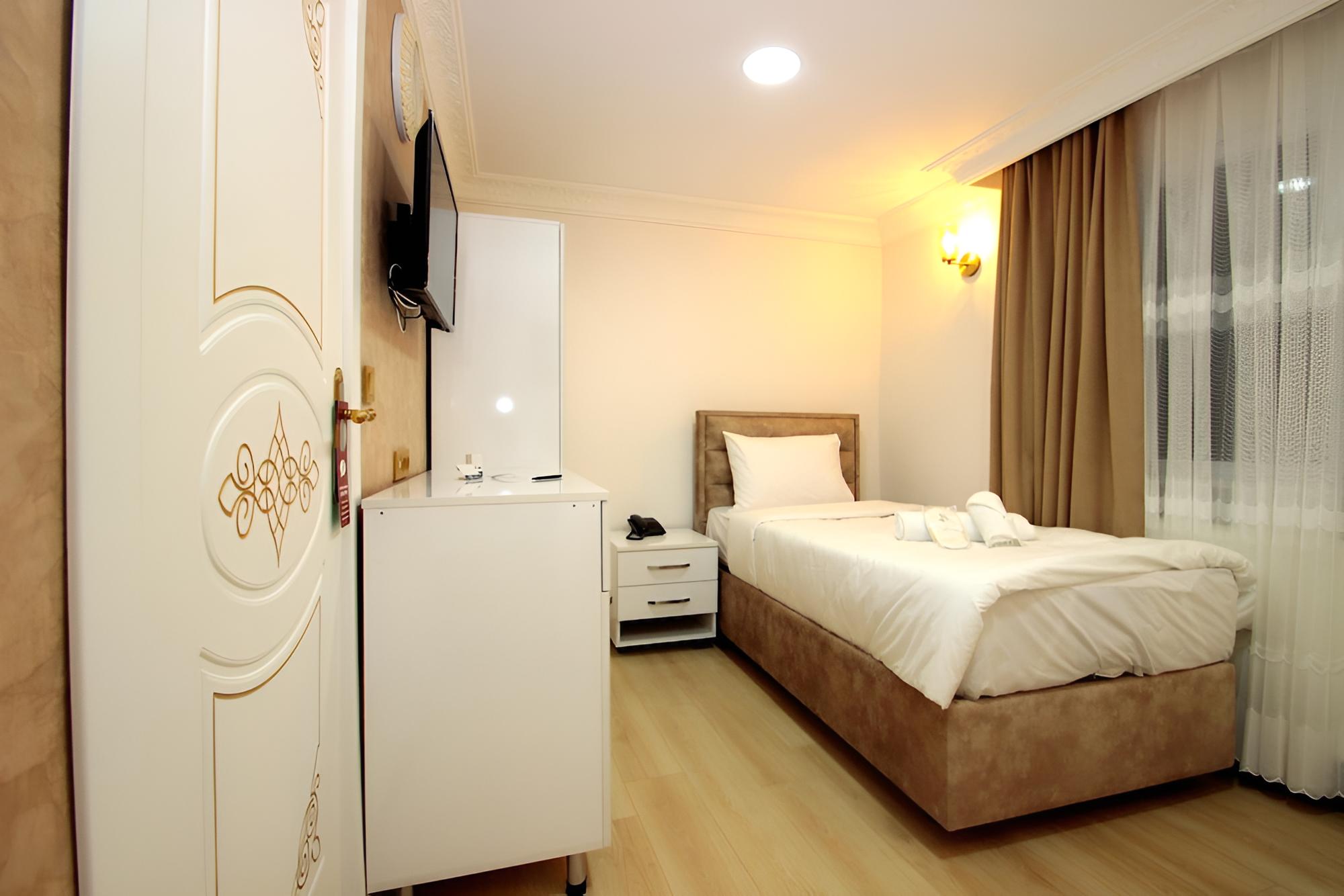 Basic Single Room photo 3