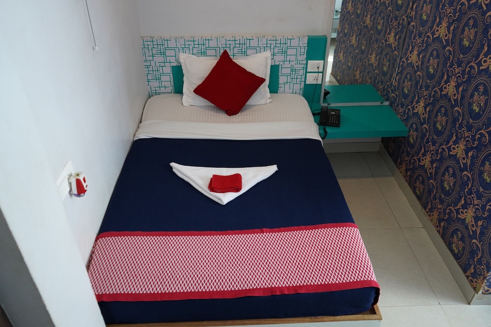 Basic Single Room, 1 Twin Bed photo 2