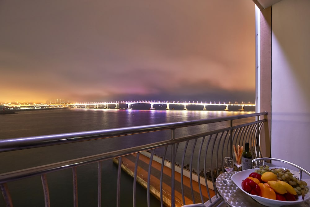 Luxury Terrace Twin Room photo 2
