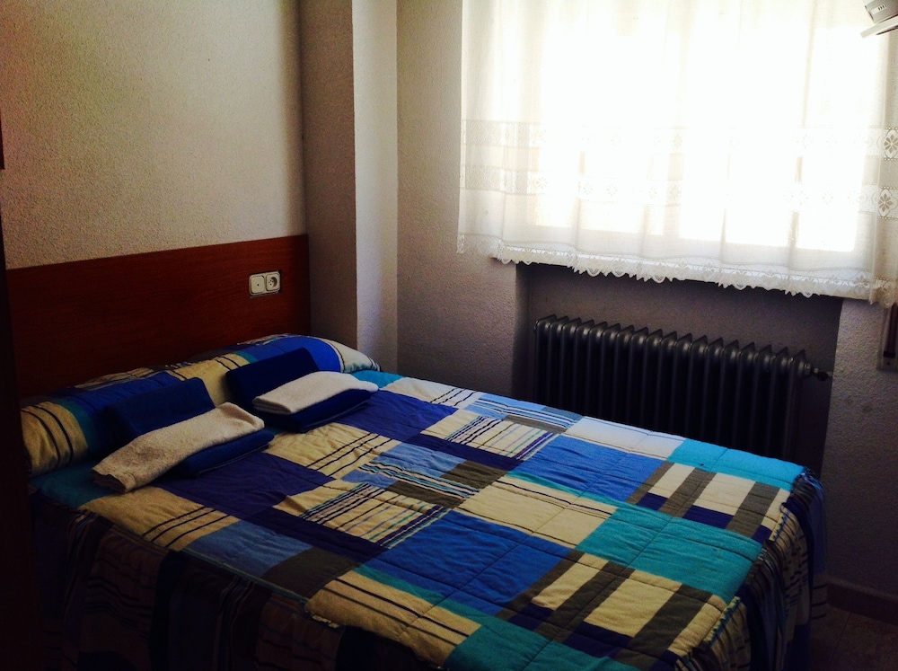 Standard Double Room, 2 Twin Beds, Patio - Courtyard View