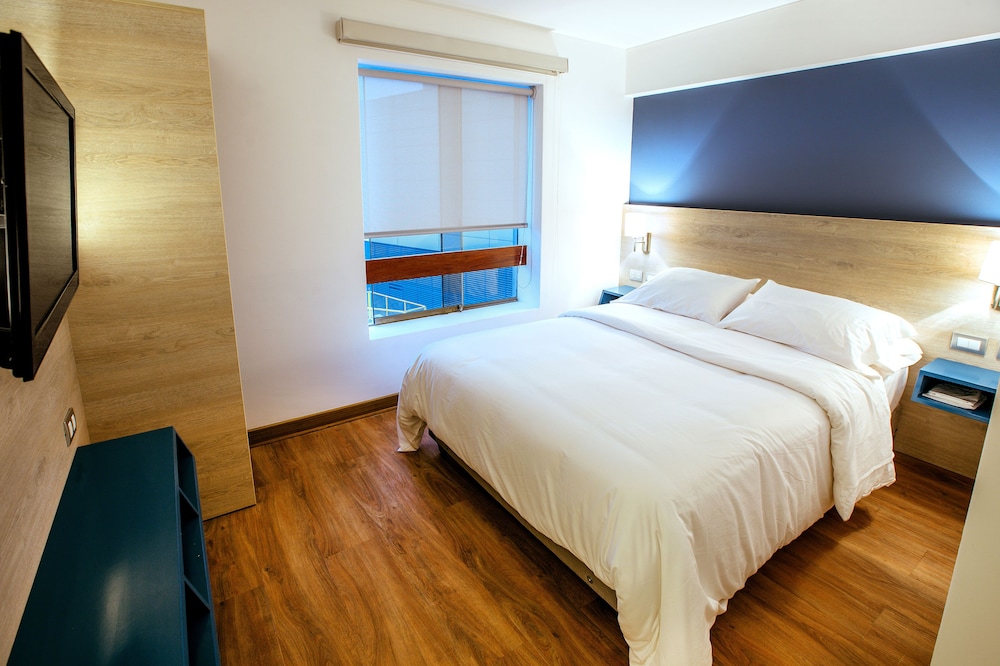 Family Apartment, 2 Bedrooms, City View photo 3