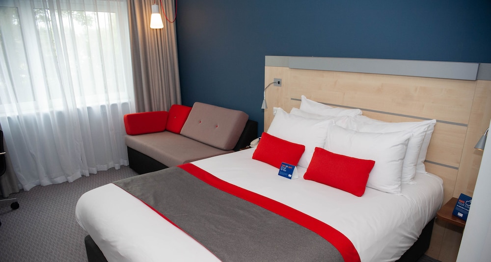 Standard Room, 1 Double Bed with Sofa bed (with Free Hot Breakfast) - Photo 2