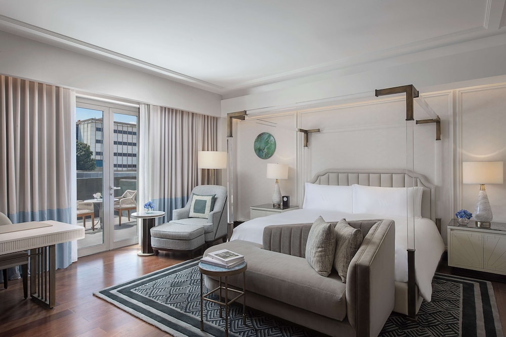 Deluxe Suite, 1 Bedroom, Terrace thumbnail 5