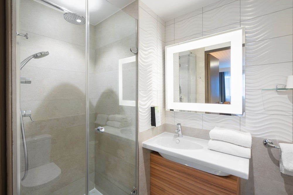 Standard Room, 1 Double Bed (Junior Bed up to 10 years) - Photo 3