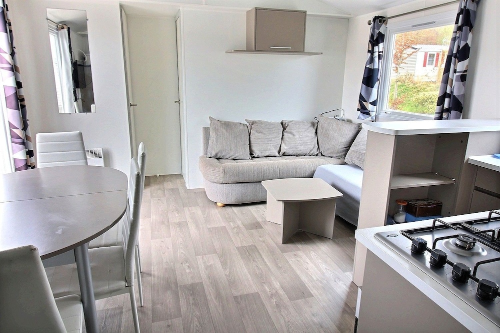 Mobile Home, 4 Bedrooms (215) photo 2