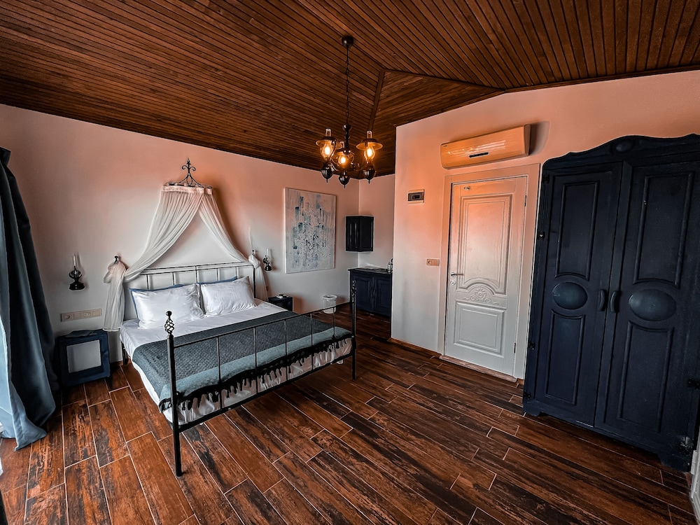 Design Double Room, Balcony, Sea View
