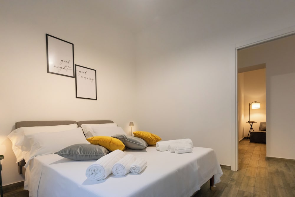 Deluxe Apartment, Balcony, City View