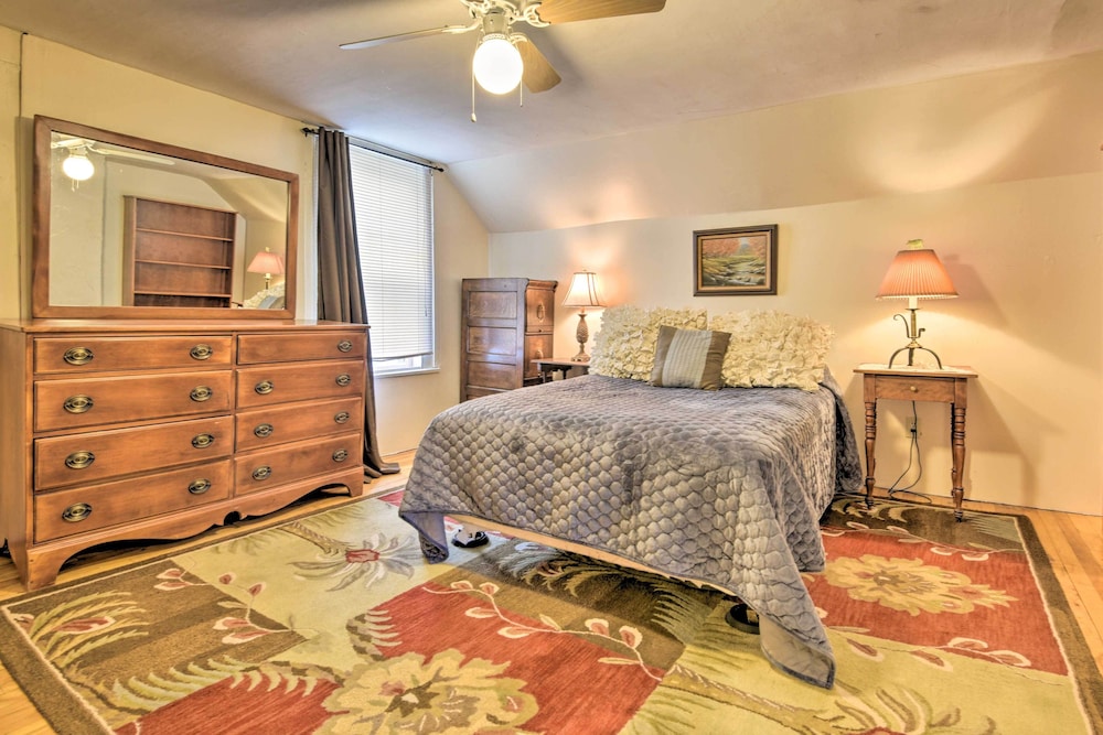 House (4 Bedrooms) photo 2