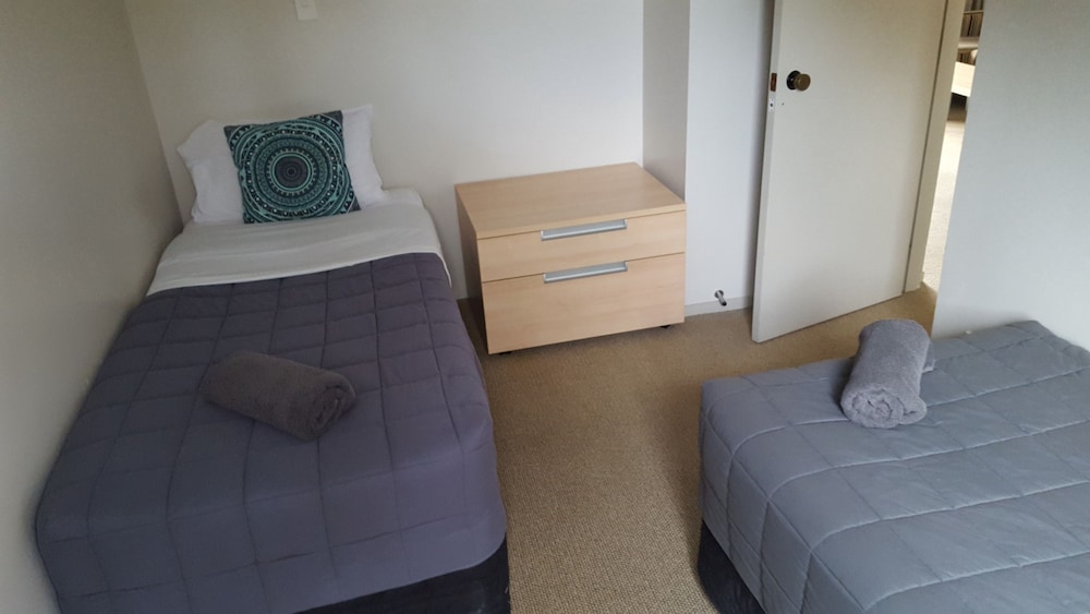 Standard Suite, 2 Bedrooms, Kitchen photo 2